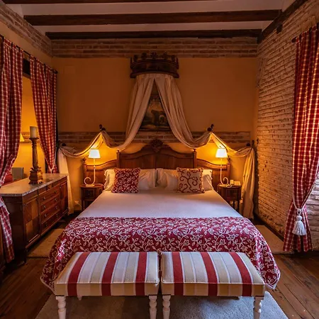 Ξενοδοχείο Real Monasterio De San Zoilo 4*
