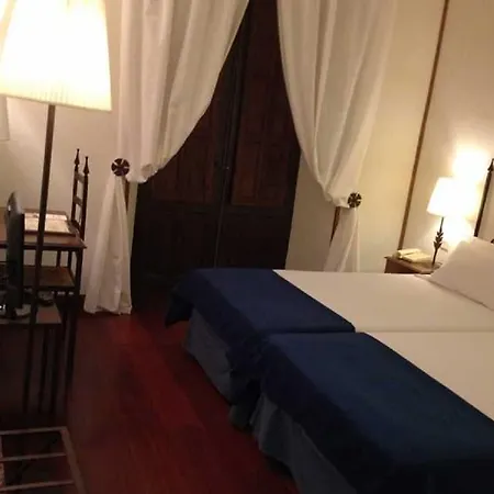 Real Monasterio De San Zoilo Otel