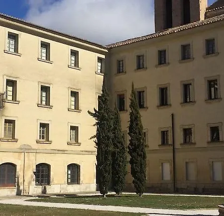 Real Monasterio De San Zoilo 酒店